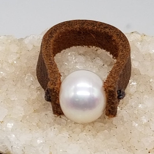 Leather and pearl, leather ring, Pearl ring